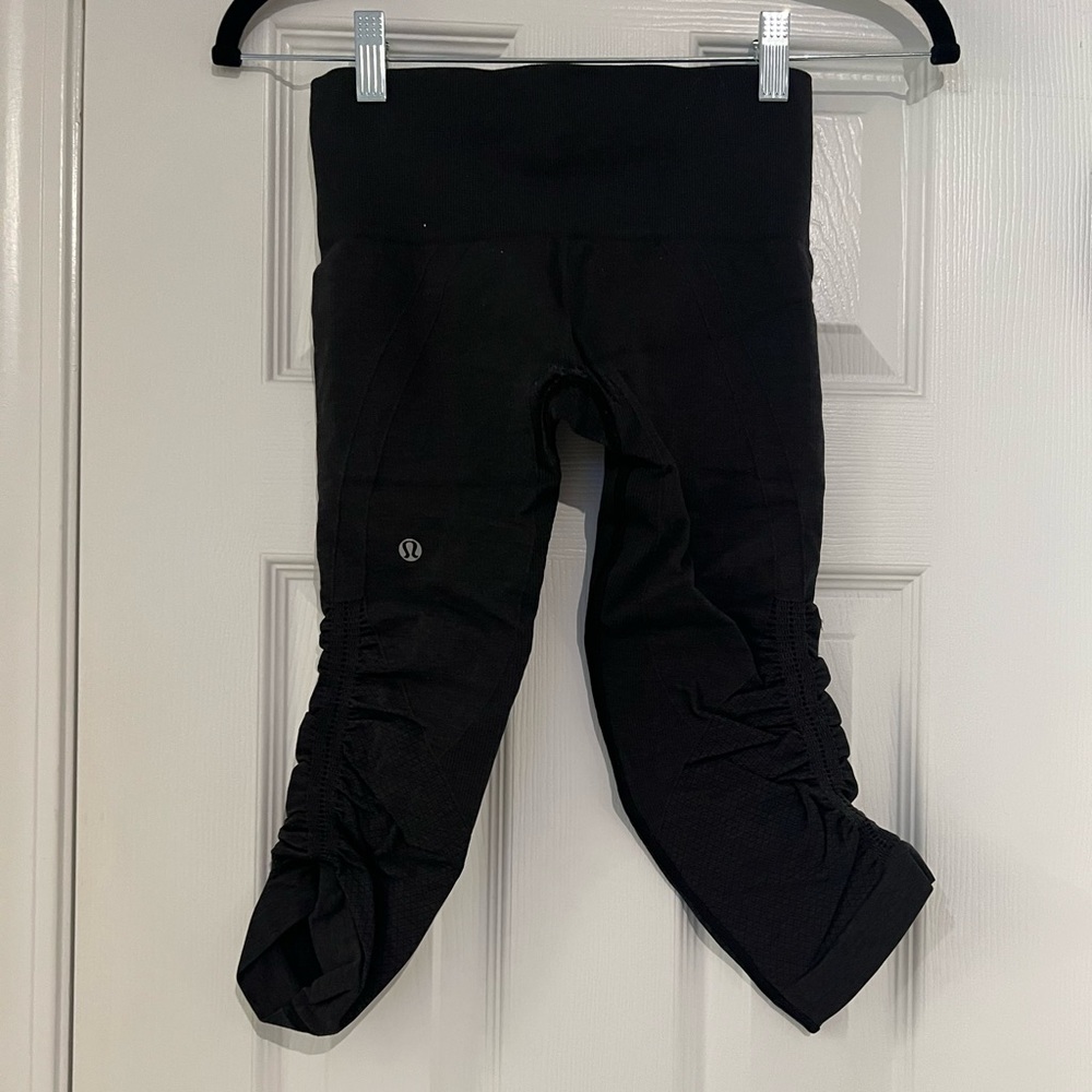 Lululemon capri leggings